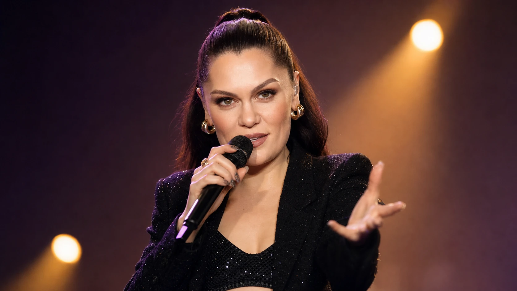 Who Is Jessie J? - jessie j got an mri after hitting her head